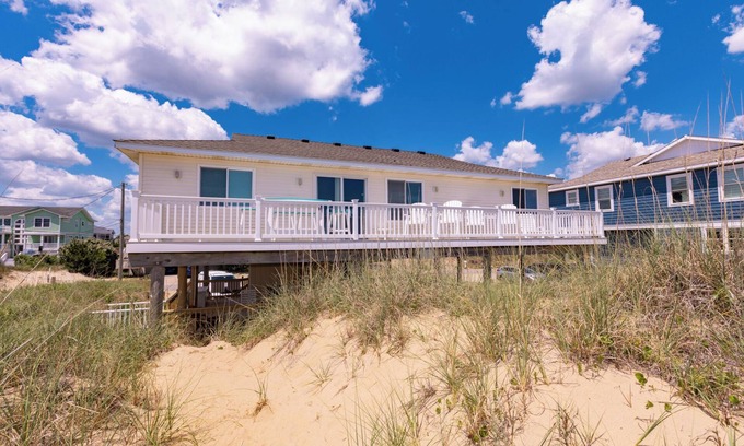 Sandbridge Casa | Octopus Hug, Oceanfront Dog Friendly 4 Bd./2 Bath