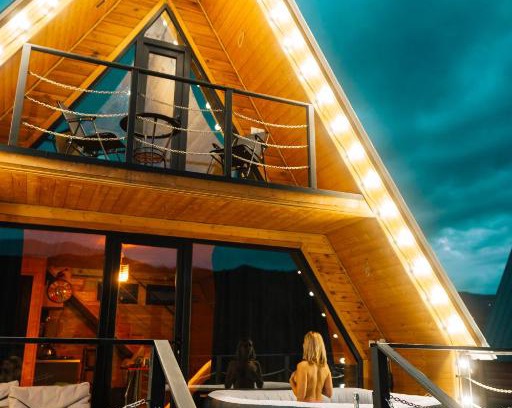 Tsilkani Chalet De Esquí | Oda Riverside Cottages
