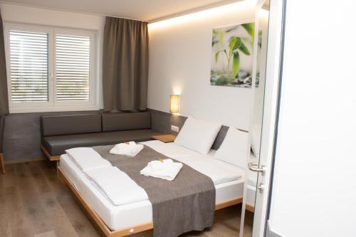 Kalsdorf bei Graz Hotel | OEKOTEL Graz Airport