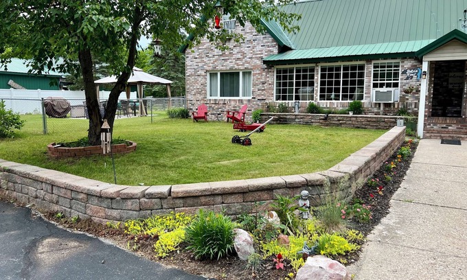 Benzonia Casa | %OFF 7/28 DAYS 20 gst /pet - 3,600 sq. ft.ranch 0.5m to Crystal Mountain resort