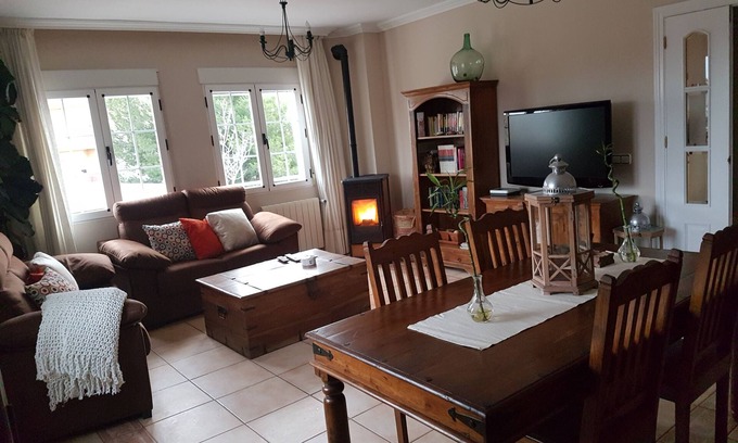 Nohales Apartamento | OFERTA APARTAMENTO 3, CASA RURAL (04 PAX ) A 2,5 KM DE CUENCA CAPITAL