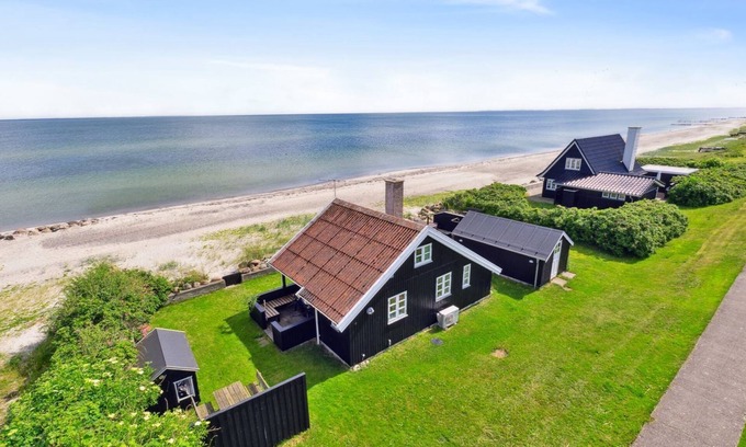 Tørresø Casa | "Ofrath" - 5m from the sea by Interhome