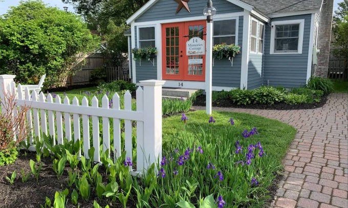 Ogunquit Cabaña | Ogunquit Footbridge Beach, sleeps 6, outdoor shower & fireplace, smoke free home