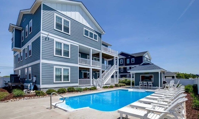 Sandbridge Casa | Oh, los lugares a los que irás | 56 pies de la playa | Piscina Privada, Tina Caliente