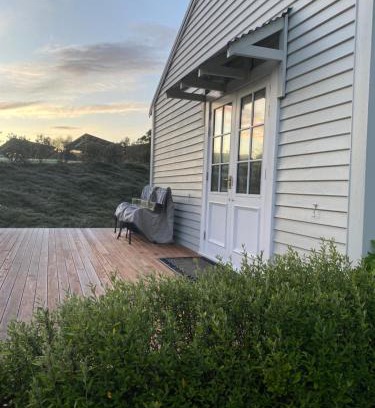 Wellington Casa | Ohariu Farm Cottage