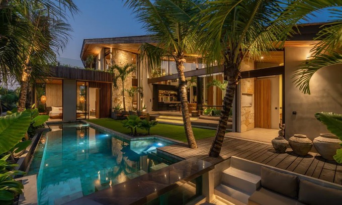 Munggu Villa | Ohlala - Luxury Tropical Escape in Pererenan