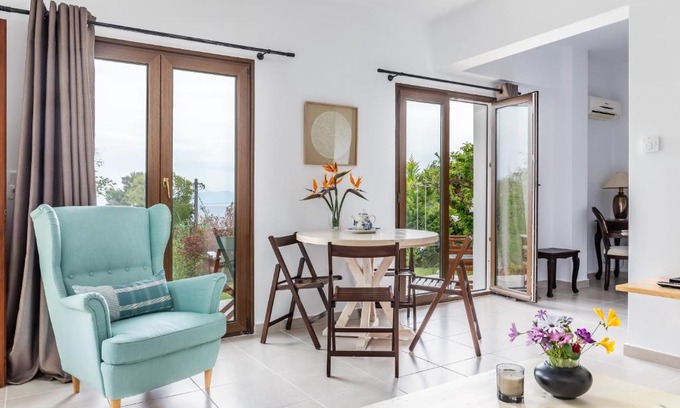 Stafylos Casa | Oikia Guesthouse