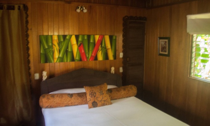 Ciudad Cortes Casa | Casa Bambu con piscina de inmersión privada