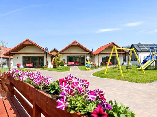 Leba Casa | OKej domki Łeba - Nowęcin