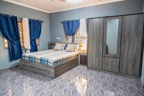 Accra Casa | Okyeame Memorial Guesthouse - Royal Stayokay