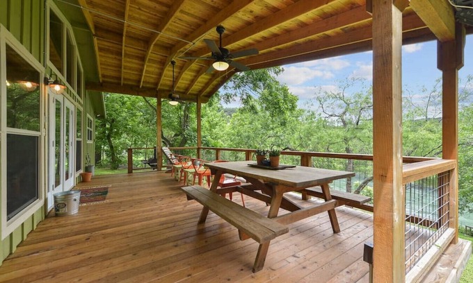 Canyon Lake Cabaña | Ol' Greengo on the Horseshoe - Guadalupe Riverfront
