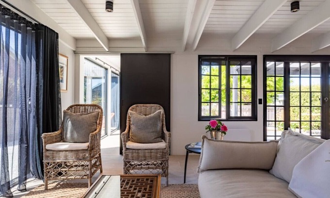 Perth Casa | Old Charm Meets New in Clarence
