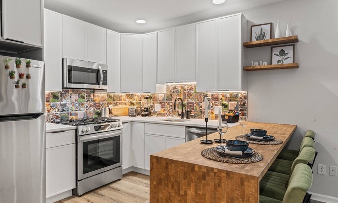 Old City Apartamento | Old City 2 BR Near Historic Sites