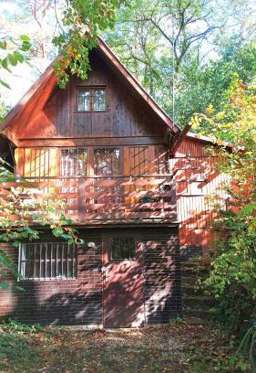 Brno Apartamento | Old cottage, steep hill, read info and rating