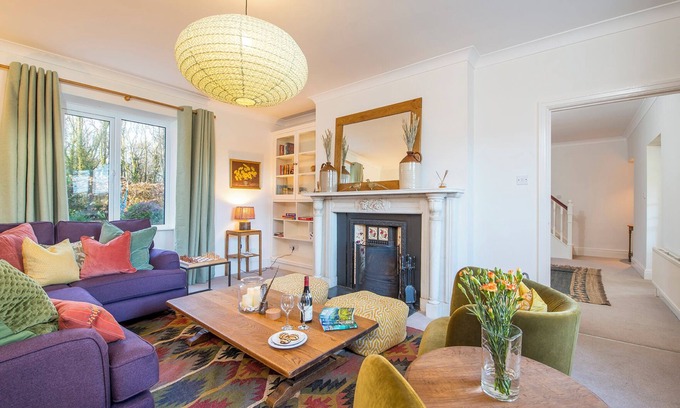 Pembroke Cabaña | Old Farm For Four, Holiday Cottage East Orielton, Nr Bosherston, Sleeps 4, 2 bedrooms, bathrooms