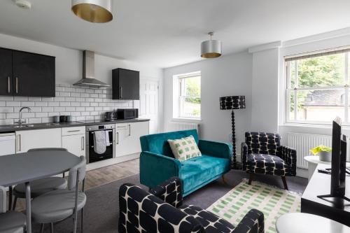 Bath Apartamento | Old Farmhouse - Brand New Apartment - Free Parking - Central Bath