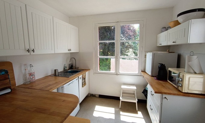 Adriers Casa | Old French Village House With Large Garden