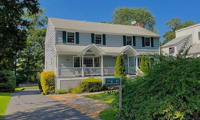 Old Greenwich Casa | Old Greenwich Gem