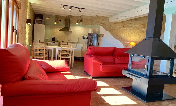 Zafra de Zancara Cabaña | Antigua Casa de Pedro Chicote (El Lugar de la Roca) para 4/5 personas