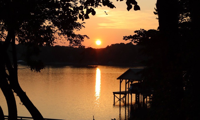 Troutman Casa | Old Lake Charm with Million Dollar Views