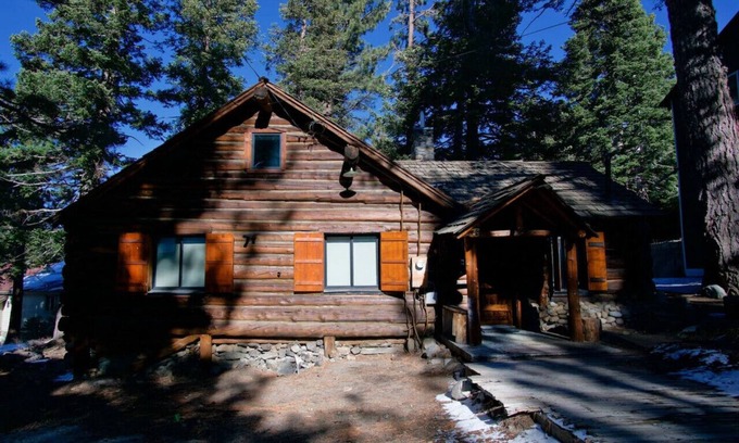 Sunny Slopes Cabina | Old Mammoth Revived Historic Escape | Ski | Trails