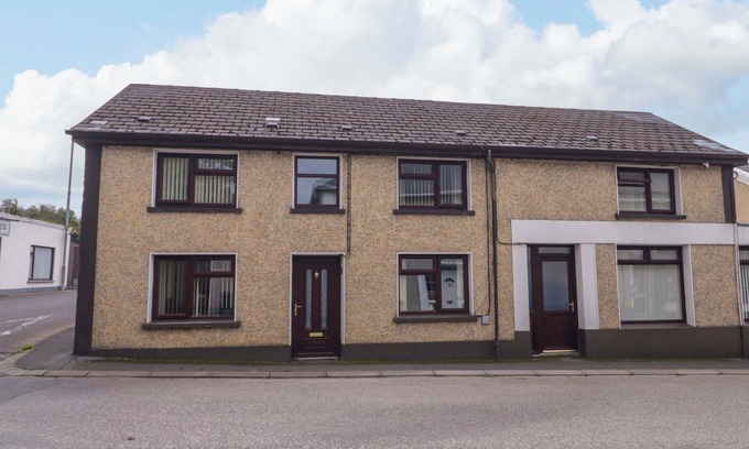 Garrison Casa | OLD POLICE HOUSE , family friendly in Garrison, County Fermanagh