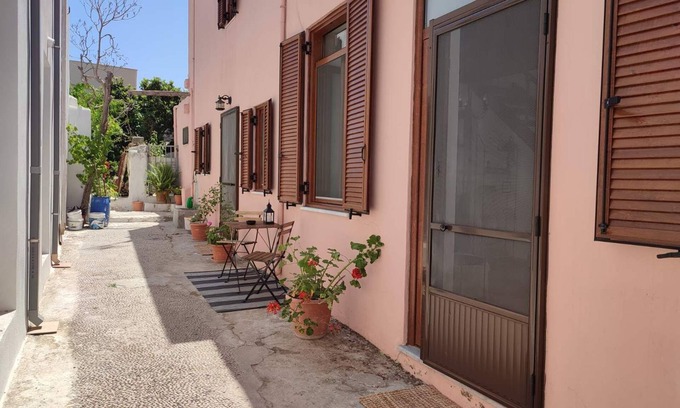 Rhodes Old Town Casa | Old Town Maisonette in Old Town of Rhodes!