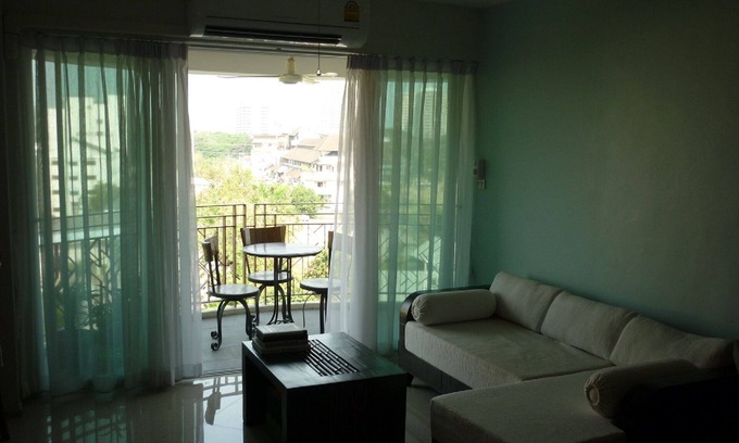 Chang Khlan Condominio | Suite del casco antiguo, amplio balcón y vistas (6 pisos)