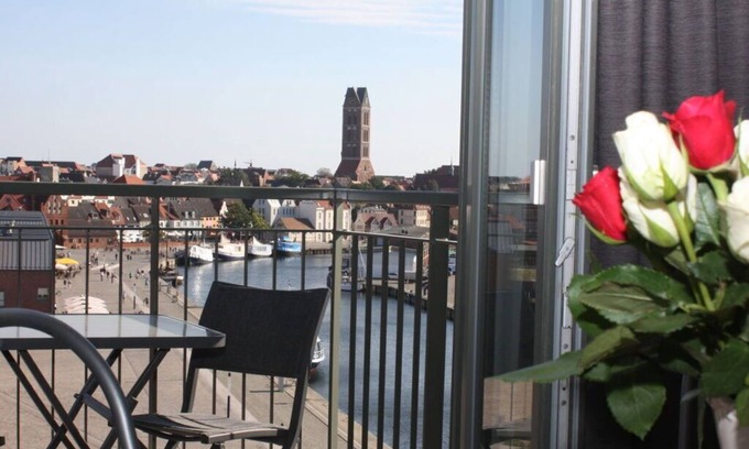 Wismar Casa | Vista del casco antiguo en el almacén de Ohlerich