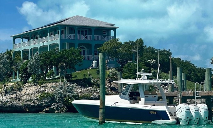 Great Exuma Casa | Ole Ike Bay-Luxury Villa Private Beach & Dock - 7 guests