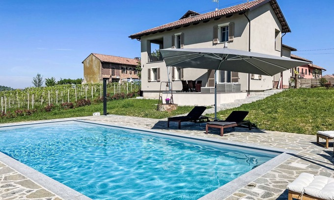 Costigliole d'Asti Apartamento | Oleandro by Interhome