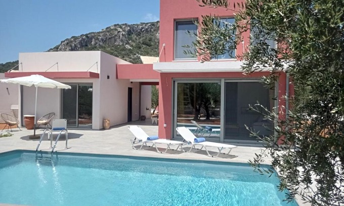 Vromonerion Villa | Olive Garden Villas