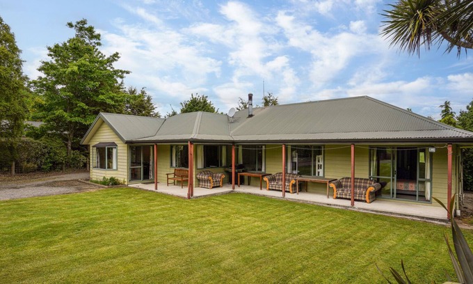 Hanmer Springs Casa | OLIVE GREENS - HANMER SPRINGS HOLIDAY HOME in Hanmer Springs