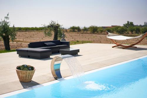Fundao Casa | Oliveira House