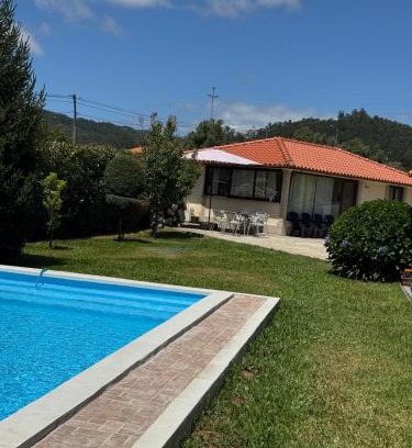 Caminha Casa | Oliveira's Little House