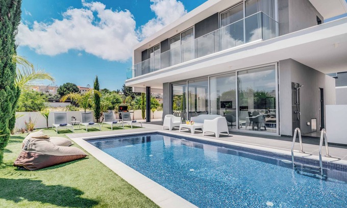 Protaras Villa | Olivine Pearl OL15 - Three Bedroom Villa, Sleeps 6