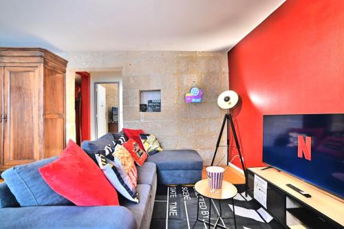 Saintes Apartamento | Olympia - Terrasse, Parking gratuit, Thème Cinéma, Coeur de ville, Rez de chaussée, Fibre, Tv 4K