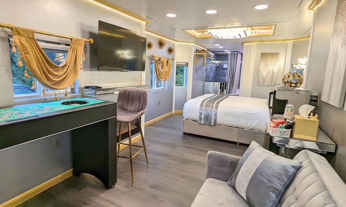 Sequim Otro | Olympic Railway Inn