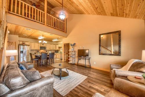 Gruene Apartamento | OMA13A14 Gruene Bungalow at Old Mills Resort