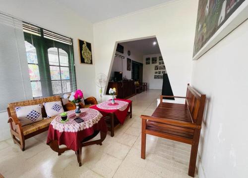 Wonosari Casa | Omah Eitan