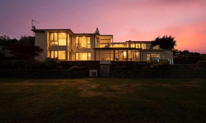 Taupo Casa | Omaio - Heated Pool, Hot Tub, Cinema, Views