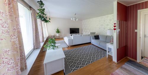 Ylamylly Apartamento | Omakotitalo keskustan lähellä