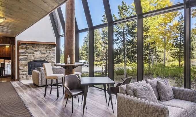 Truckee Apartamento | On-site Skiing: Truckee Studio w/ Balcony