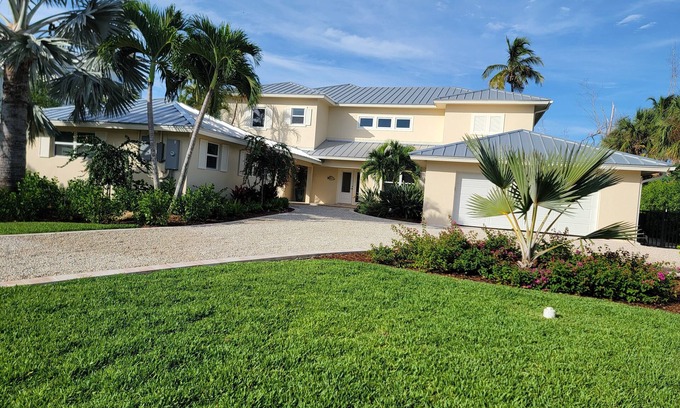 Chateaux Sur Mer Casa | On the gulf is a luxury beach front home with unforgettable sunset views.