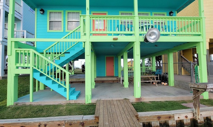Matagorda Casa | En el río, Wifi, muelle iluminado, camino privado, hermosas puestas de sol!