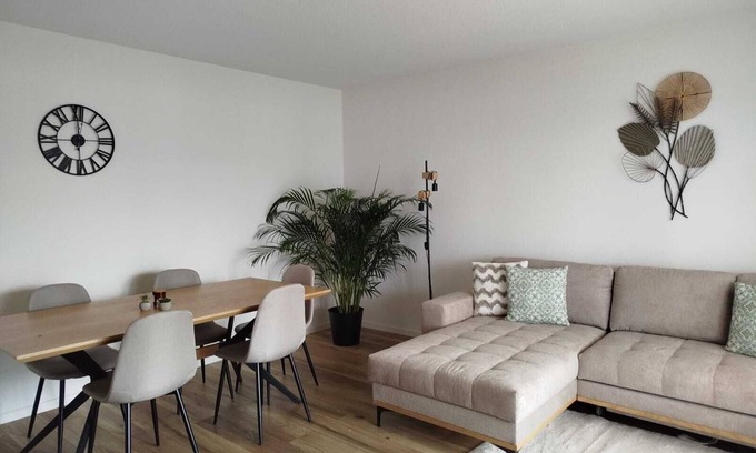 Hilterfingen Apartamento | On the road to Interlaken 25min