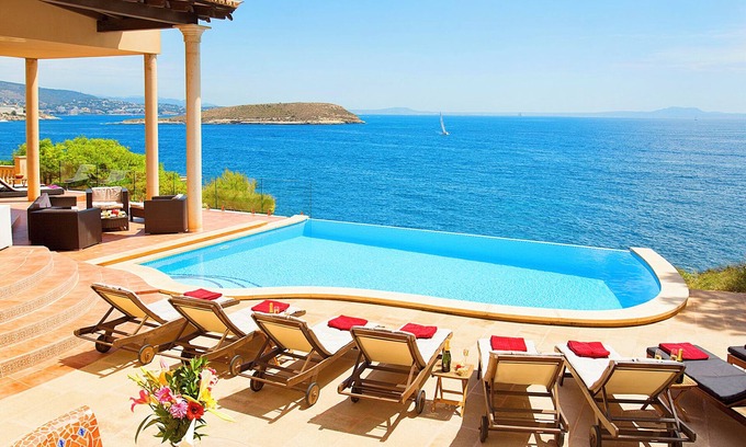Badia de Palma Casa | En primera línea de mar con piscina y bañera de hidromasaje - Casa Juan Carlos