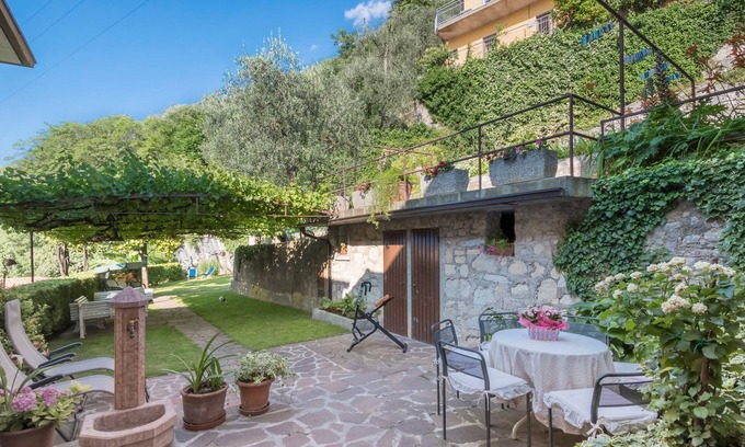 Brenzone sul Garda Apartamento | Directamente en el lago de Garda – Apartamento Corte Faliva