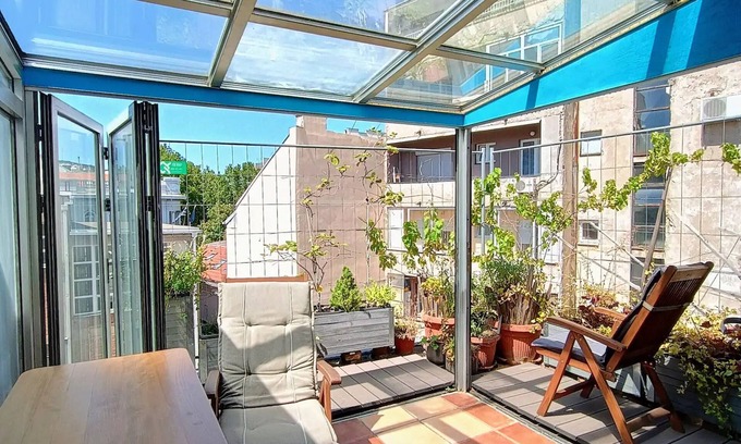 Skadarlija Apartamento | En La Terraza La Vida Joy Mansard Top Kitchen