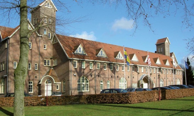 Municipality of Tilburg Hotel | Onderwijshotel De Rooi Pannen Tilburg